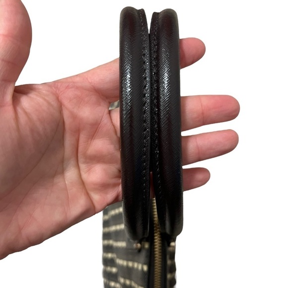 Tory Burch Women’s Robinson Printed Dome Purse - Picture 8 of 11